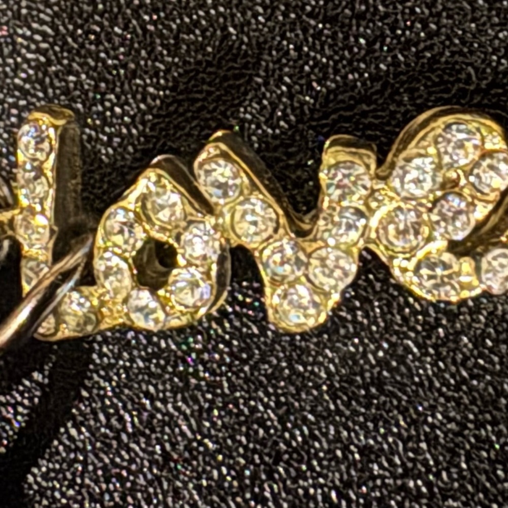 3/$30 Love  bracelet NWOT - Picture 3 of 3